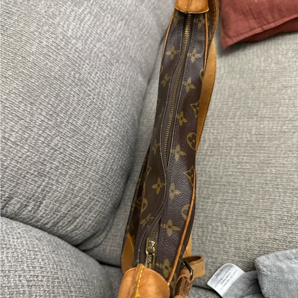Louis Vuitton Brown and Tan Shoulder Bag - Picture 4 of 8